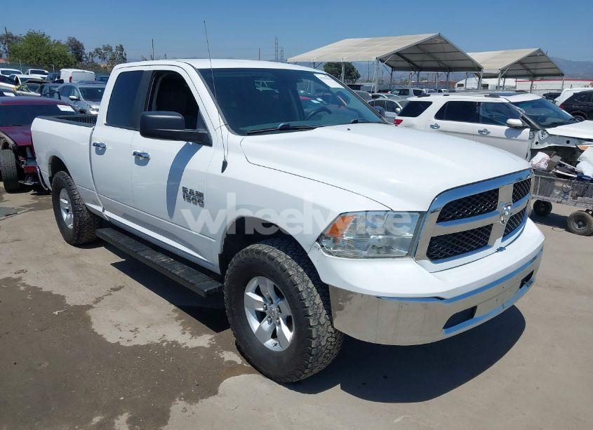 2017 Ram 1500 SLT 4X4 6'4 BOX (VIN 1C6RR7GG5HS583441) main photo