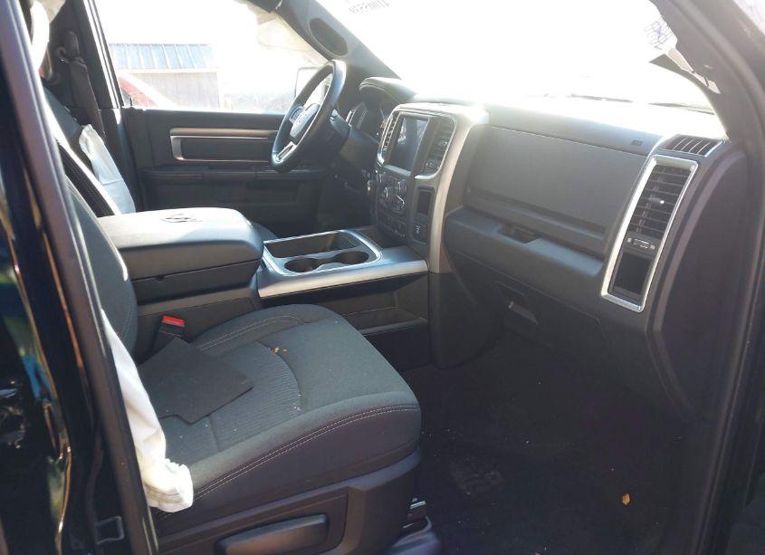 Photo 5 of 2023 Ram 1500 CLASSIC WARLOCK 4X4 6'4 BOX (VIN 1C6RR7GG5PS520225)