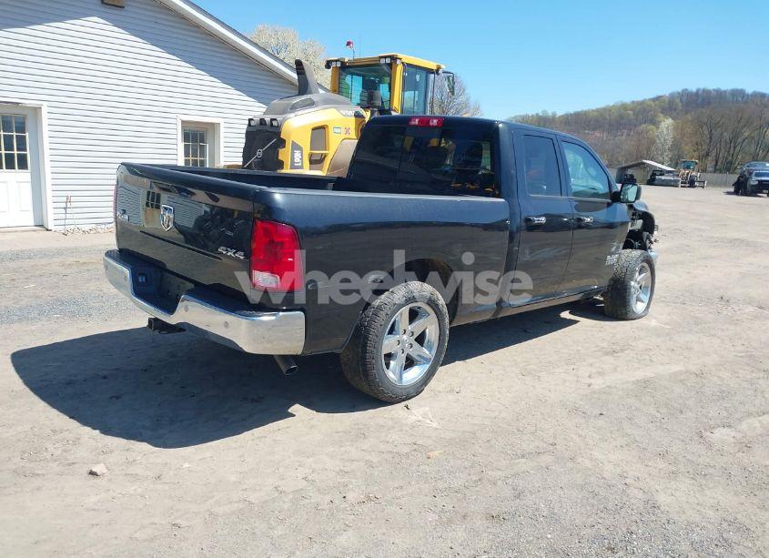 Photo 4 of 2018 Ram 1500 BIG HORN 4X4 6'4 BOX (VIN 1C6RR7GG6JS238098)