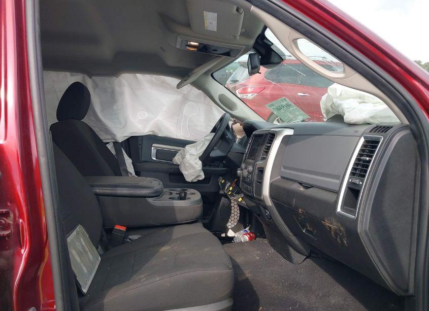 Photo 5 of 2020 Ram 1500 CLASSIC WARLOCK QUAD CAB 4X4 6'4 BOX (VIN 1C6RR7GG6LS131135)