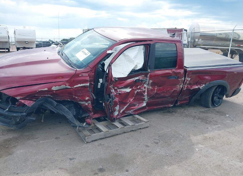 Photo 6 of 2020 Ram 1500 CLASSIC WARLOCK QUAD CAB 4X4 6'4 BOX (VIN 1C6RR7GG6LS131135)