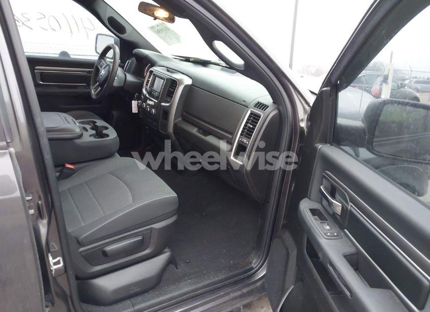 Photo 5 of 2021 Ram 1500 CLASSIC WARLOCK 4X4 6'4 BOX (VIN 1C6RR7GG7MS501378)