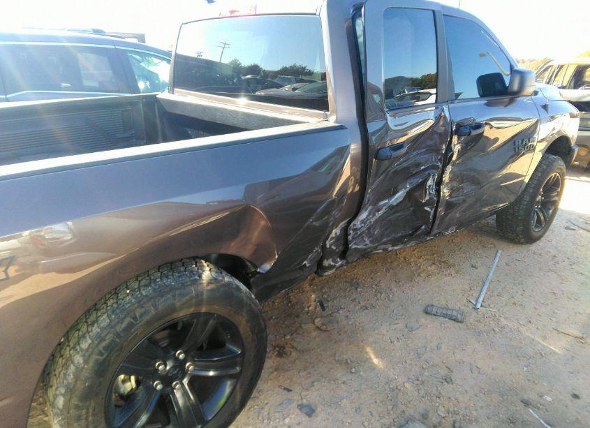 Photo 6 of 2021 Ram 1500 CLASSIC WARLOCK 4X4 6'4 BOX (VIN 1C6RR7GG7MS560365)