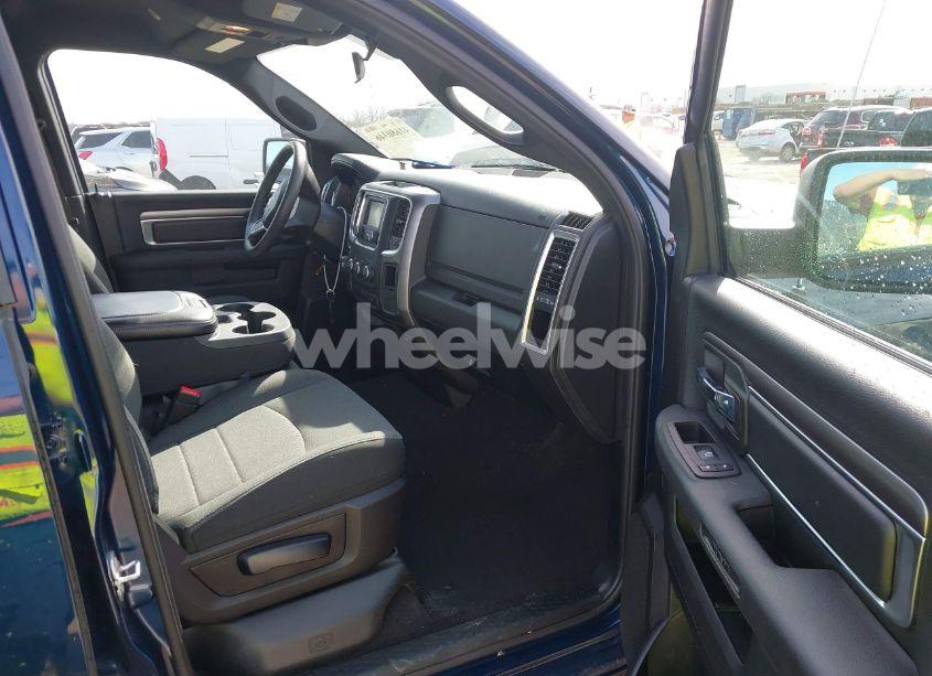 Photo 5 of 2021 Ram 1500 CLASSIC WARLOCK 4X4 6'4 BOX (VIN 1C6RR7GG7MS568790)