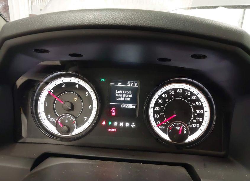 Photo 7 of 2024 Ram 1500 CLASSIC SLT 4X4 6'4 BOX (VIN 1C6RR7GG8RS148396)