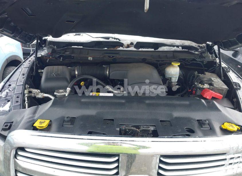 Photo 10 of 2018 Ram 1500 (VIN 1C6RR7GG9JS231484)