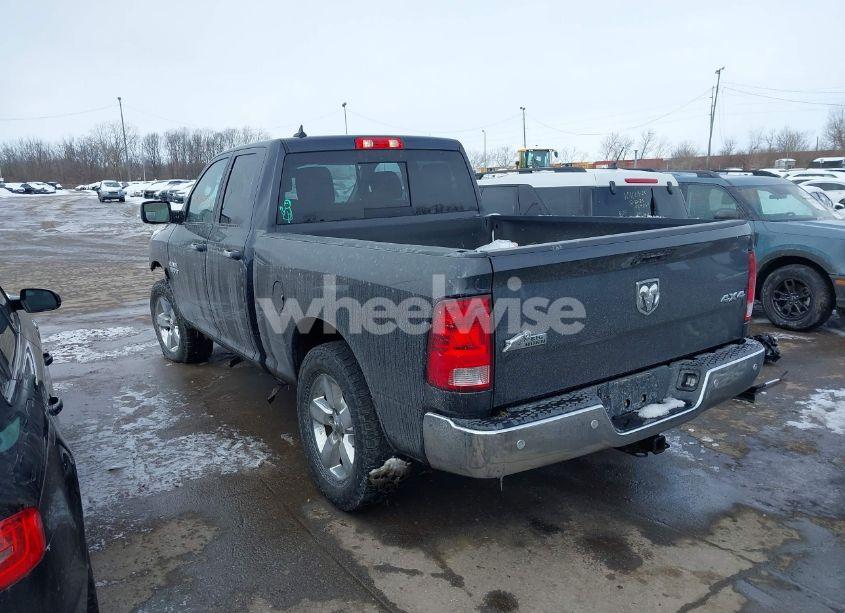 Photo 3 of 2018 Ram 1500 (VIN 1C6RR7GG9JS231484)