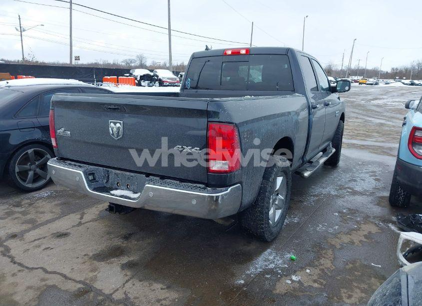 Photo 4 of 2018 Ram 1500 (VIN 1C6RR7GG9JS231484)