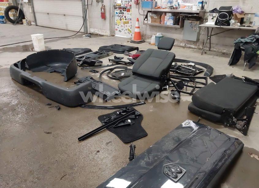 Photo 18 of 2021 Ram 1500 CLASSIC WARLOCK 4X4 6'4 BOX (VIN 1C6RR7GG9MS522765)