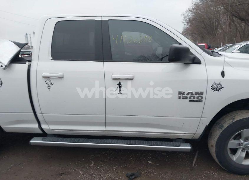 Photo 14 of 2019 Ram 1500 CLASSIC SLT 4X4 6'4 BOX (VIN 1C6RR7GGXKS582518)