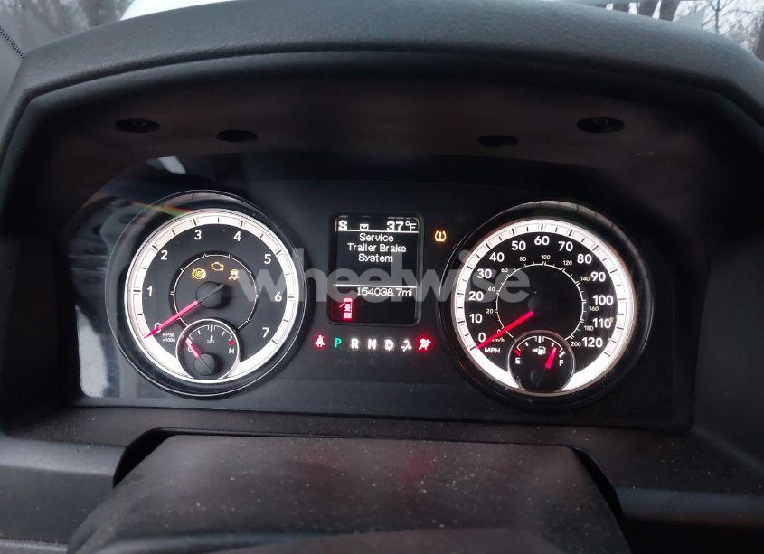 Photo 7 of 2019 Ram 1500 CLASSIC SLT 4X4 6'4 BOX (VIN 1C6RR7GGXKS582518)