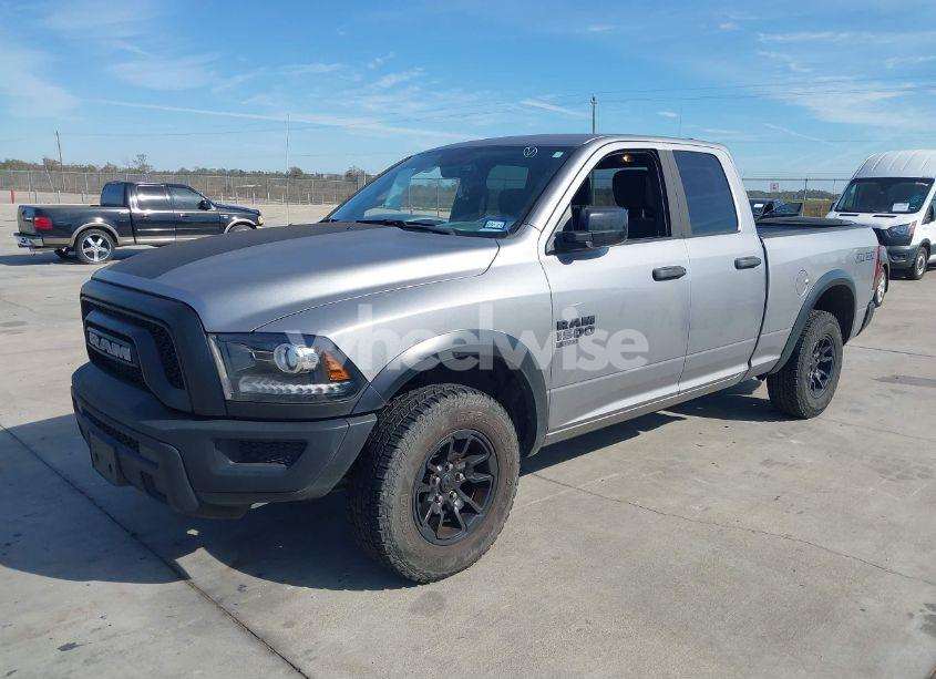 Photo 2 of 2022 Ram 1500 CLASSIC (VIN 1C6RR7GGXNS168935)