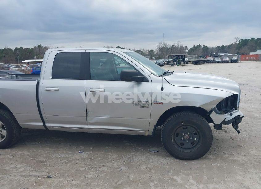Photo 13 of 2019 Ram 1500 CLASSIC SLT (VIN 1C6RR7GT0KS512930)