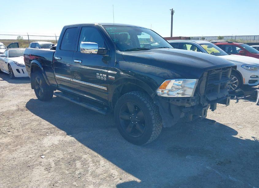 2018 Ram 1500 HARVEST 4X4 6'4 BOX (VIN 1C6RR7GT1JS122353) main photo