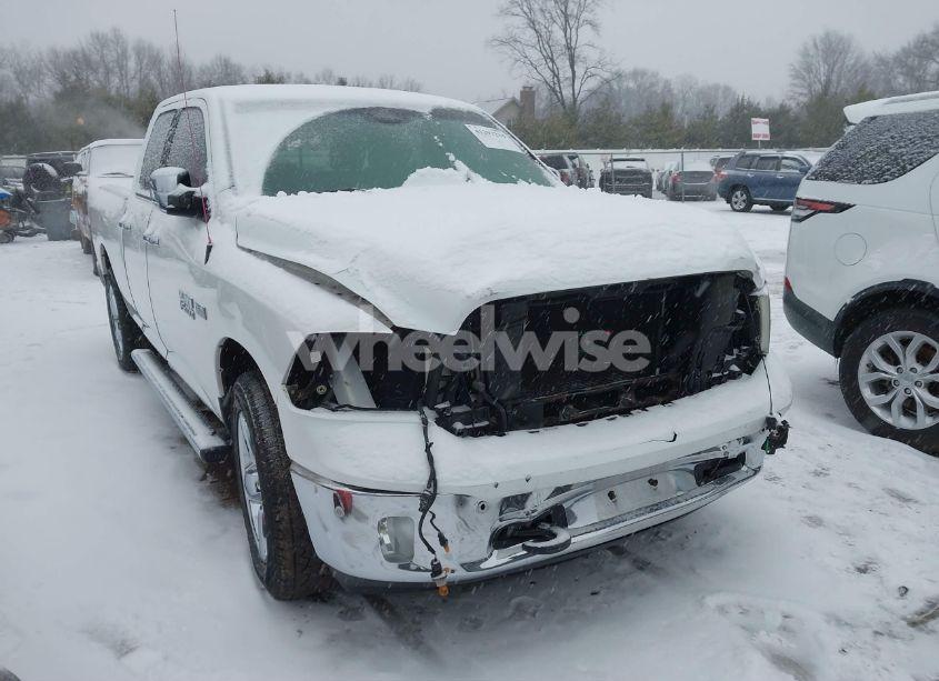 2016 Ram 1500 SLT (VIN 1C6RR7GT2GS204875) main photo