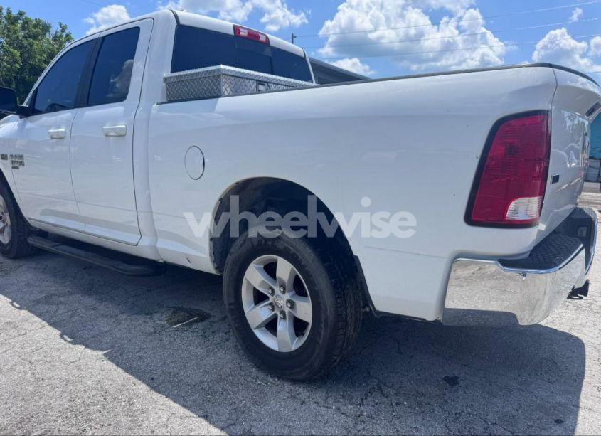 Photo 3 of 2019 Ram 1500 CLASSIC SLT 4X4 6'4 BOX (VIN 1C6RR7GT2KS591193)