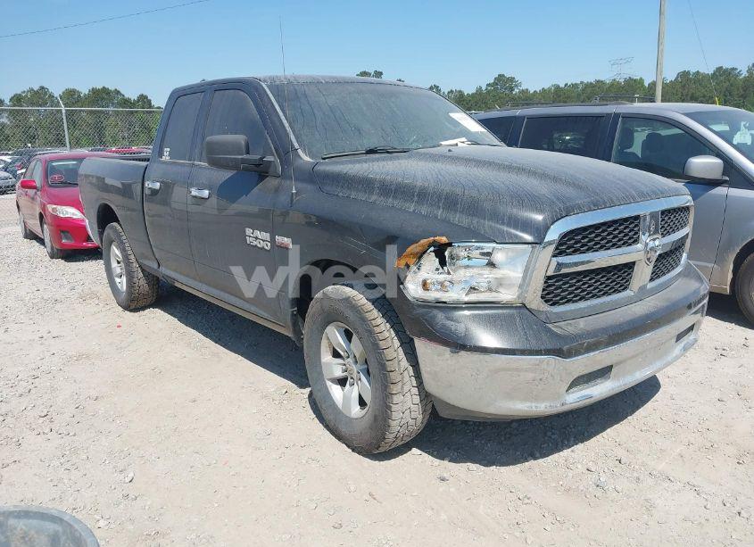 2017 Ram 1500 SLT 4X4 6'4 BOX (VIN 1C6RR7GT3HS562861) main photo