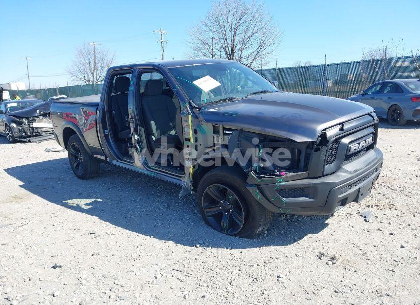 2021 Ram 1500 CLASSIC WARLOCK 4X4 6'4 BOX (VIN 1C6RR7GT4MS566444) main photo