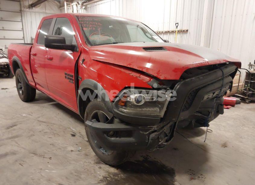 2019 Ram 1500 CLASSIC WARLOCK 4X4 6'4 BOX (VIN 1C6RR7GT7KS725003) main photo