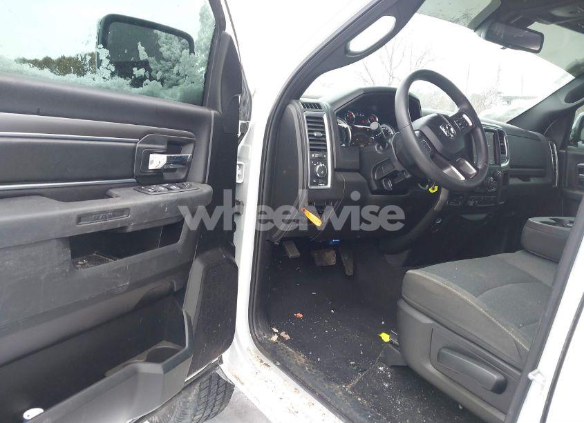 Photo 5 of 2021 Ram 1500 CLASSIC WARLOCK 4X4 6'4 BOX (VIN 1C6RR7GT7MS578958)