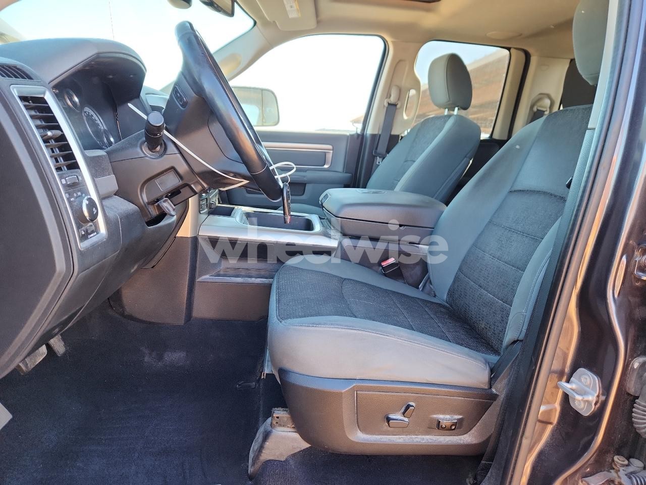 Photo 7 of 2016 RAM 1500 SLT (VIN 1C6RR7GT8GS417684)