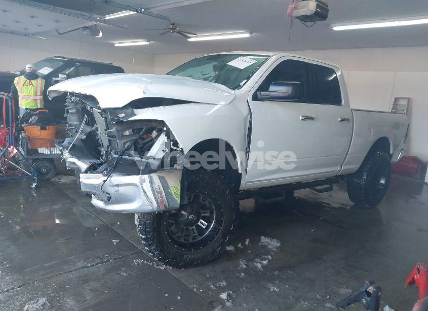 Photo 2 of 2017 Ram 1500 SLT 4X4 6'4 BOX (VIN 1C6RR7GTXHS579009)