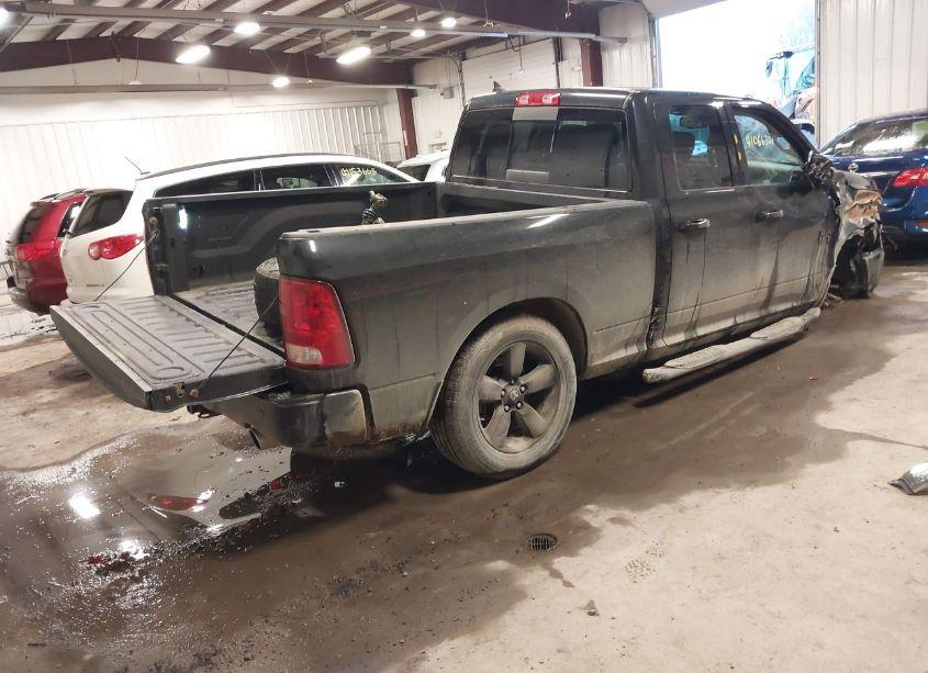 Photo 4 of 2018 Ram 1500 BIG HORN 4X4 6'4 BOX (VIN 1C6RR7GTXJS137465)