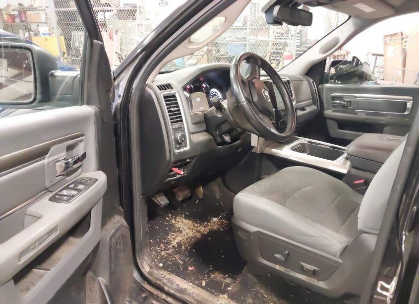 Photo 5 of 2018 Ram 1500 BIG HORN 4X4 6'4 BOX (VIN 1C6RR7GTXJS137465)