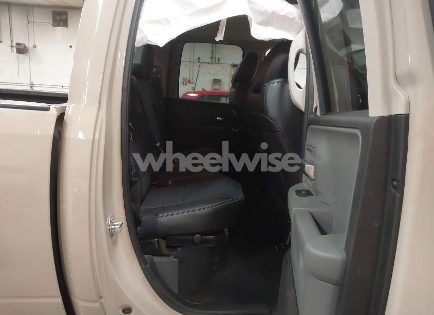 Photo 8 of 2019 Ram 1500 CLASSIC WARLOCK 4X4 6'4 BOX (VIN 1C6RR7GTXKS718000)