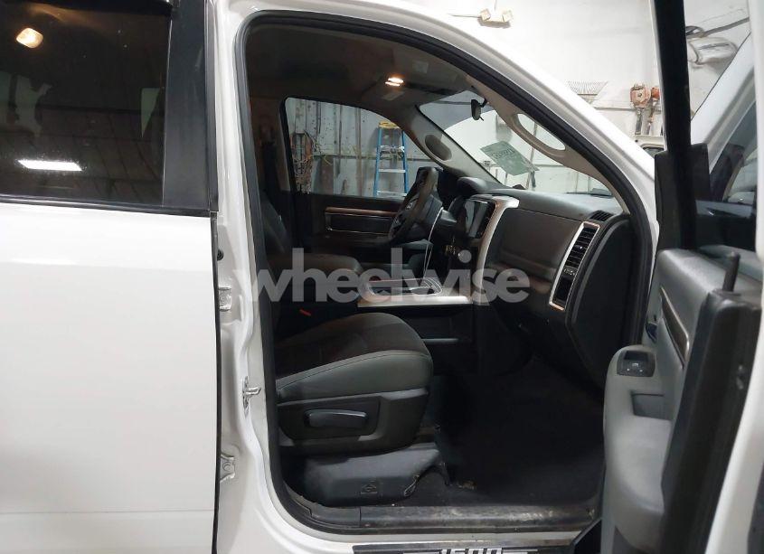 Photo 5 of 2020 Ram 1500 CLASSIC WARLOCK 4X4 6'4 BOX (VIN 1C6RR7GTXLS104954)