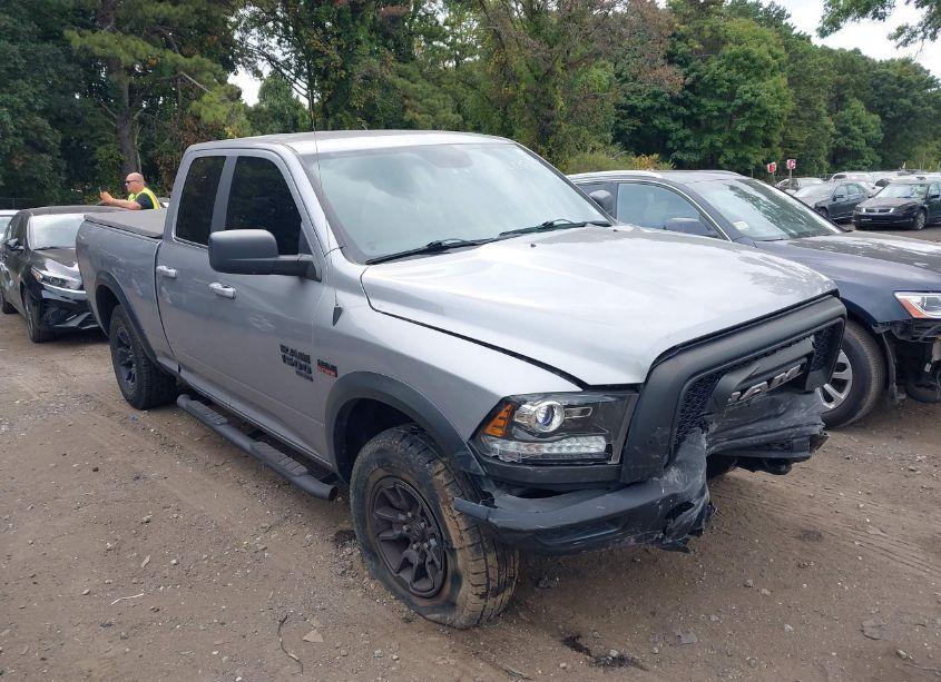 2022 Ram 1500 CLASSIC WARLOCK QUAD CAB 4X4 6'4 BOX (VIN 1C6RR7GTXNS122499) main photo