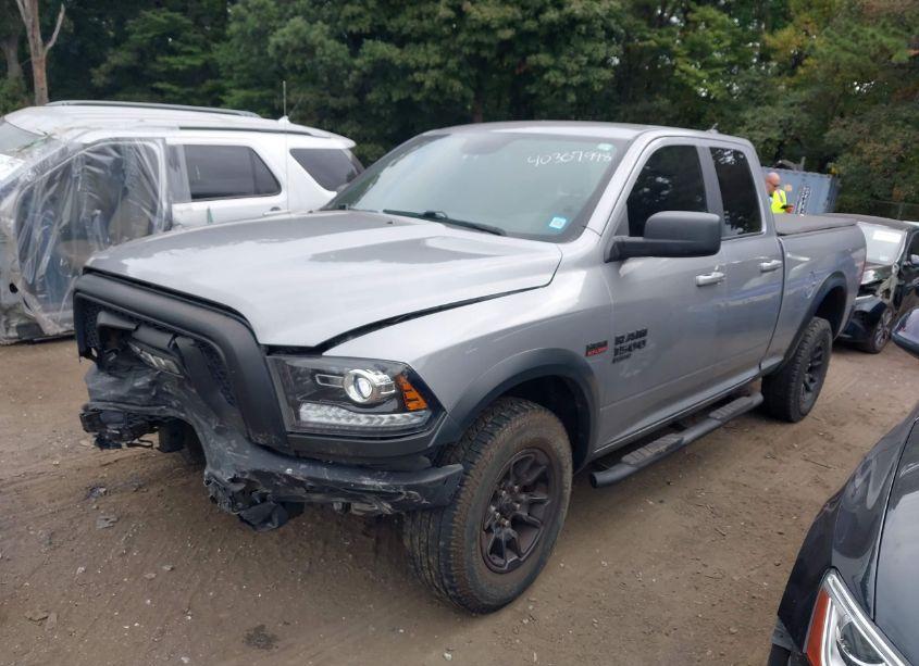 Photo 2 of 2022 Ram 1500 CLASSIC WARLOCK QUAD CAB 4X4 6'4 BOX (VIN 1C6RR7GTXNS122499)