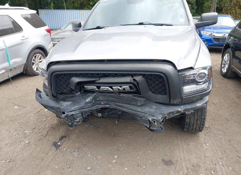 Photo 6 of 2022 Ram 1500 CLASSIC WARLOCK QUAD CAB 4X4 6'4 BOX (VIN 1C6RR7GTXNS122499)