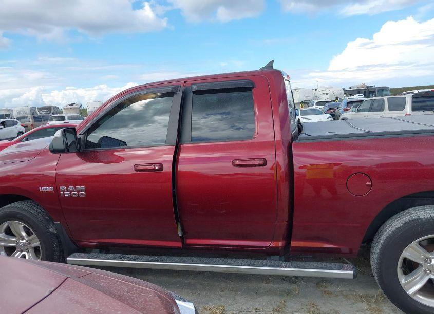 Photo 15 of 2018 Ram 1500 SPORT (VIN 1C6RR7HT1JS120732)