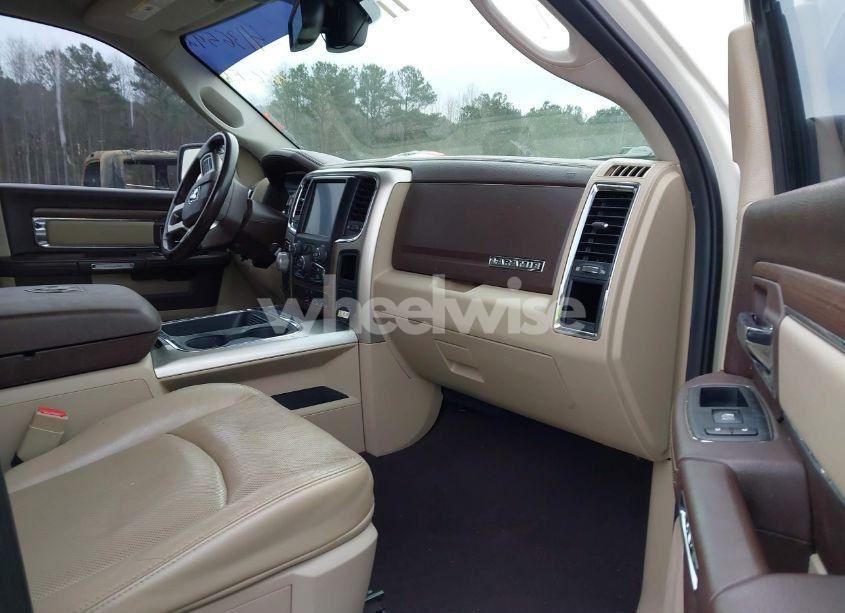 Photo 5 of 2017 Ram 1500 LARAMIE 4X4 6'4 BOX (VIN 1C6RR7JM7HS761364)