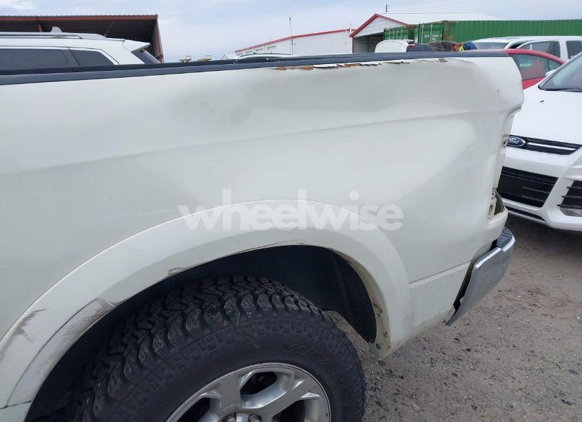 Photo 6 of 2017 Ram 1500 LARAMIE 4X4 6'4 BOX (VIN 1C6RR7JM7HS761364)