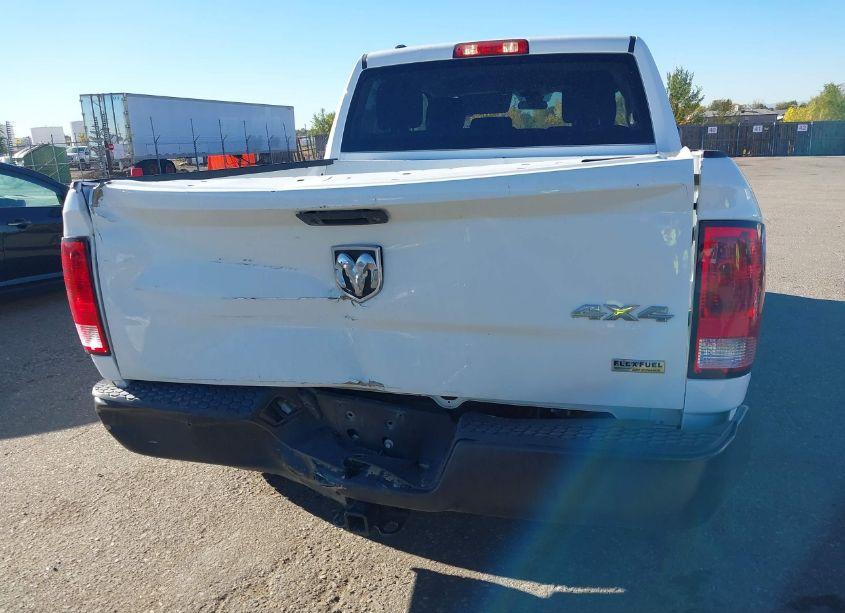 Photo 6 of 2018 Ram 1500 TRADESMAN 4X4 5'7 BOX (VIN 1C6RR7KG0JS286543)
