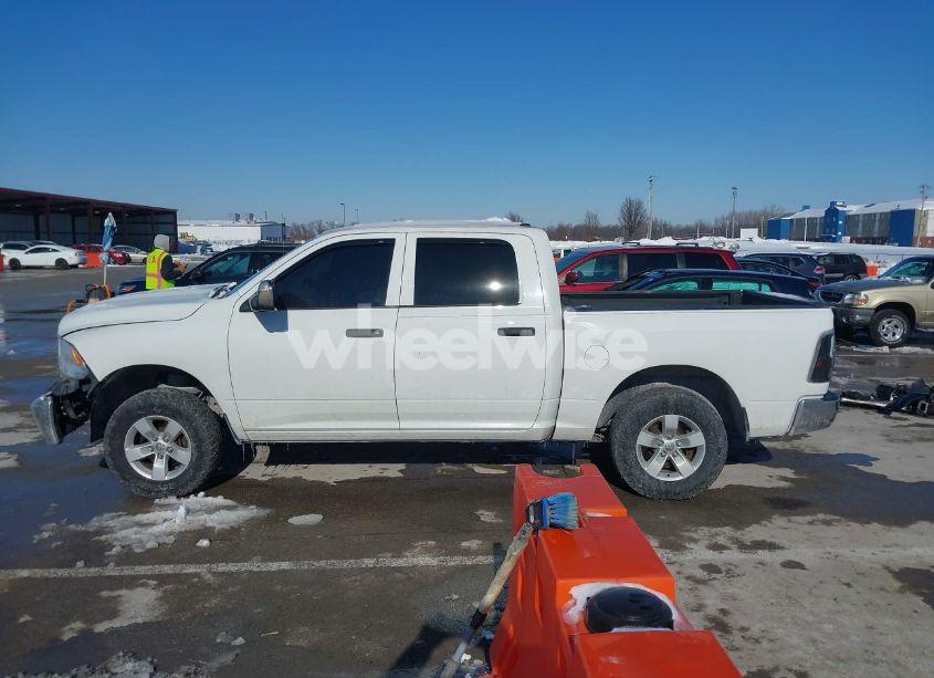 Photo 13 of 2017 Ram 1500 TRADESMAN 4X4 5'7 BOX (VIN 1C6RR7KG1HS809675)