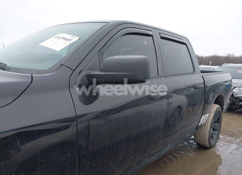 Photo 14 of 2018 Ram 1500 EXPRESS 4X4 5'7 BOX (VIN 1C6RR7KG2JS224643)