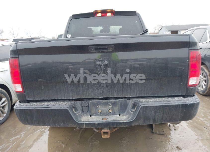 Photo 16 of 2018 Ram 1500 EXPRESS 4X4 5'7 BOX (VIN 1C6RR7KG2JS224643)