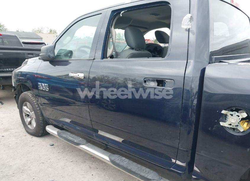 Photo 15 of 2018 Ram 1500 EXPRESS 4X4 5'7 BOX (VIN 1C6RR7KG3JS257506)