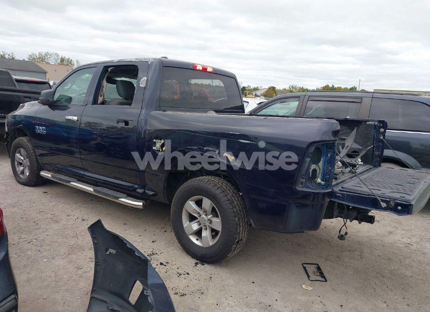 Photo 3 of 2018 Ram 1500 EXPRESS 4X4 5'7 BOX (VIN 1C6RR7KG3JS257506)