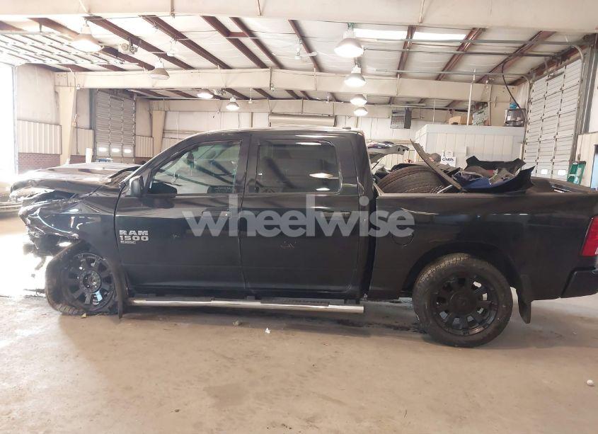 Photo 14 of 2019 Ram 1500 CLASSIC EXPRESS 4X4 5'7 BOX (VIN 1C6RR7KG3KS534804)
