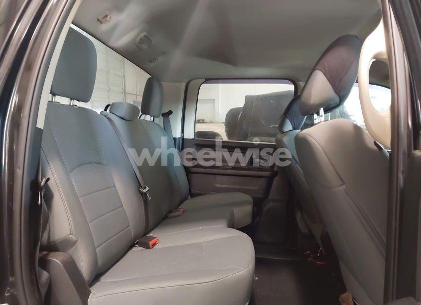 Photo 8 of 2019 Ram 1500 CLASSIC EXPRESS 4X4 5'7 BOX (VIN 1C6RR7KG3KS534804)