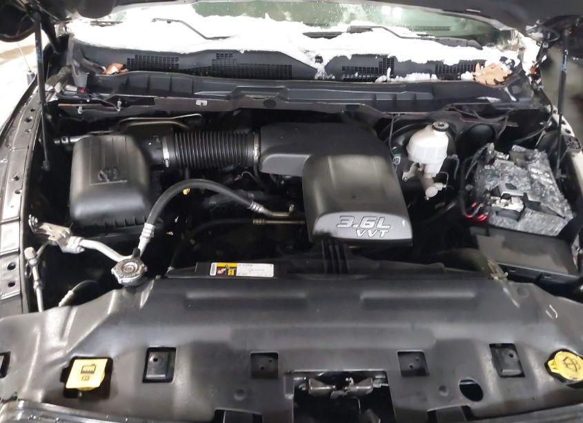 Photo 10 of 2018 Ram 1500 EXPRESS 4X4 5'7 BOX (VIN 1C6RR7KG4JS179379)