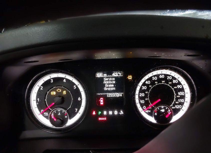 Photo 7 of 2018 Ram 1500 EXPRESS 4X4 5'7 BOX (VIN 1C6RR7KG4JS179379)