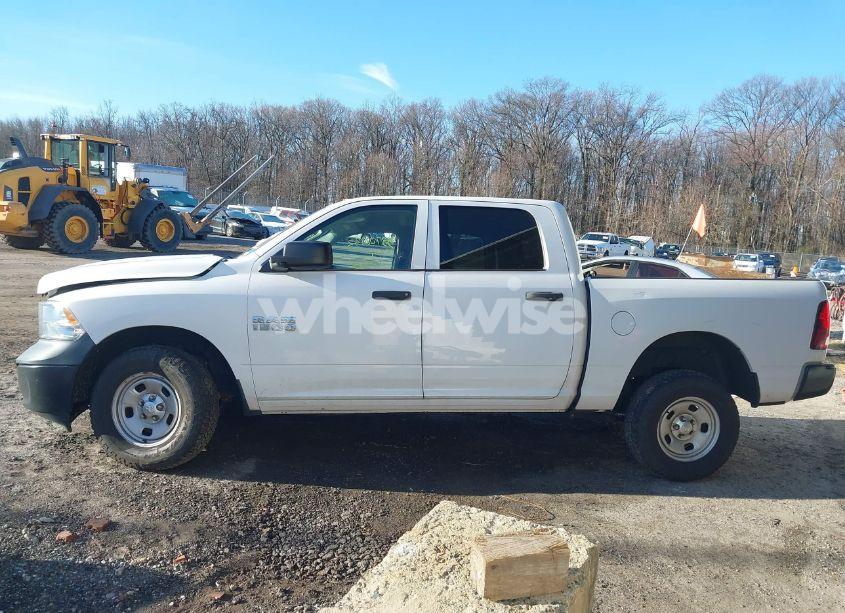 Photo 13 of 2016 Ram 1500 TRADESMAN (VIN 1C6RR7KG5GS231563)