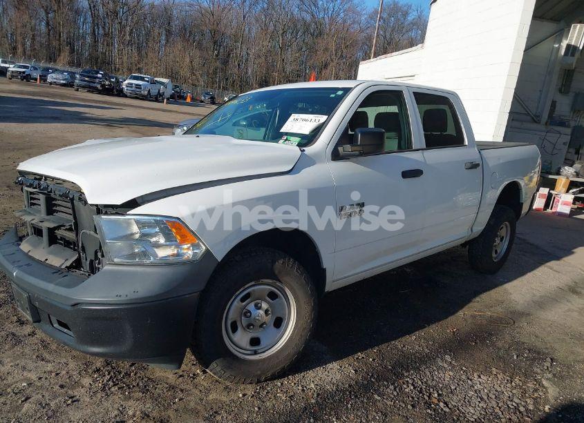 Photo 2 of 2016 Ram 1500 TRADESMAN (VIN 1C6RR7KG5GS231563)