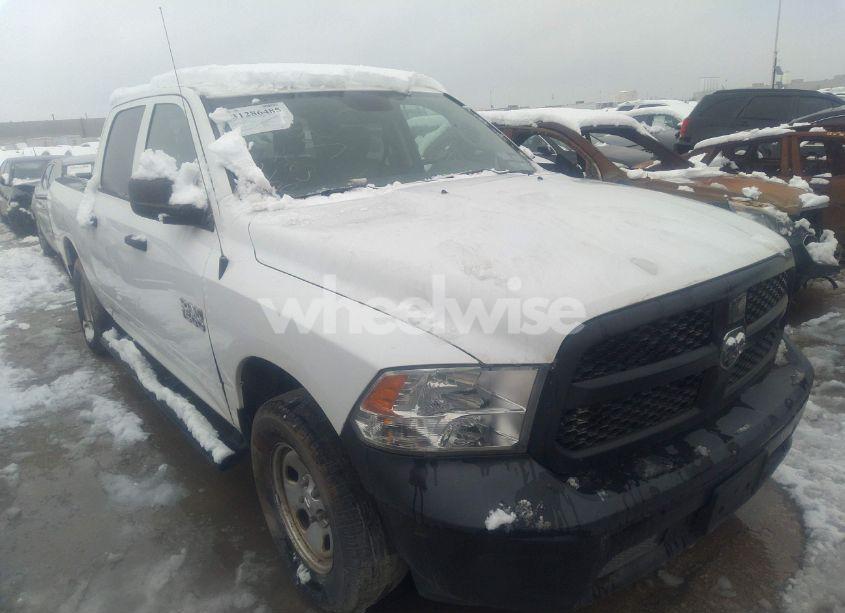 2017 Ram 1500 TRADESMAN 4X4 5'7" BOX (VIN 1C6RR7KG5HS587464) main photo