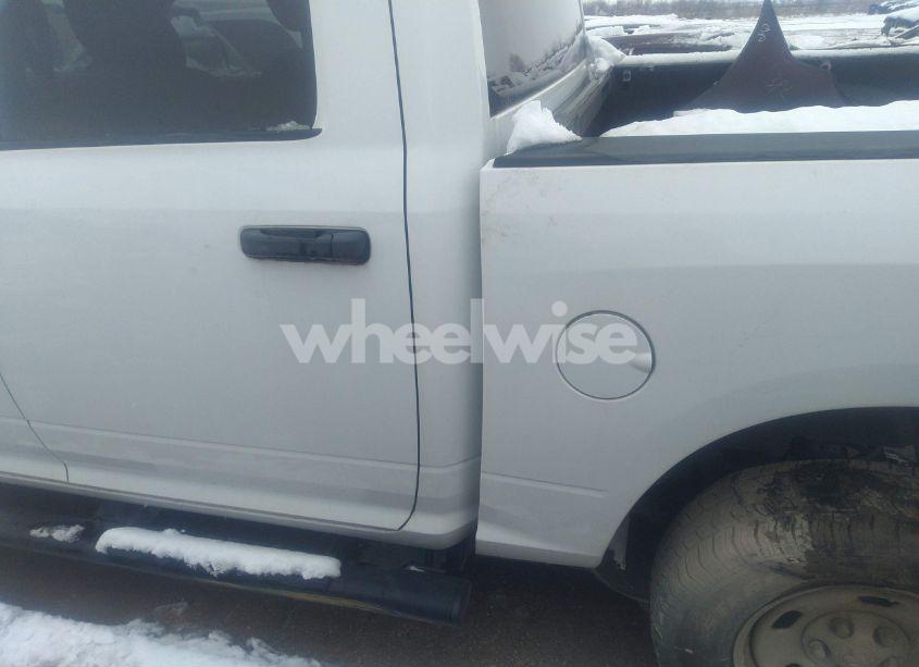 Photo 14 of 2017 Ram 1500 TRADESMAN 4X4 5'7" BOX (VIN 1C6RR7KG5HS587464)